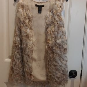 Leopard vest with fur accent